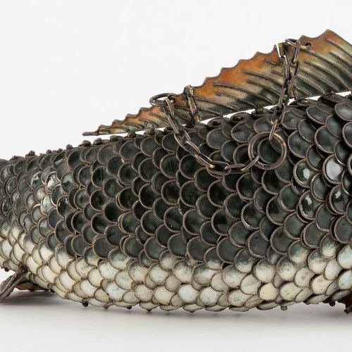 Null Enamel and silver articulated fish, China, 19th-20th century, 35 cm long