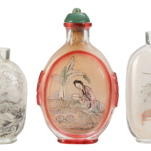 Null Collection de 4 flacons à priser au décor peint sous verre, Chine, XXe s.: &hellip;