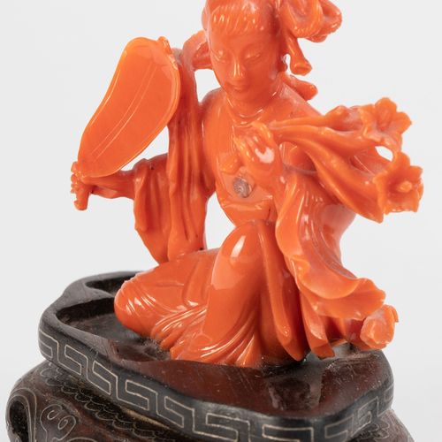 Null 2 coral carvings of a figure holding a fan, China, 20th century, 15.5 cm hi&hellip;
