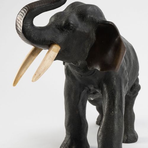 Null A bronze elephant with ivory tusks, Japan, probably Meiji period, approx. 5&hellip;