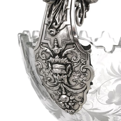 Null Coupe à raisin en verre gravé et monture en bronze argenté, XXe. A décor de&hellip;