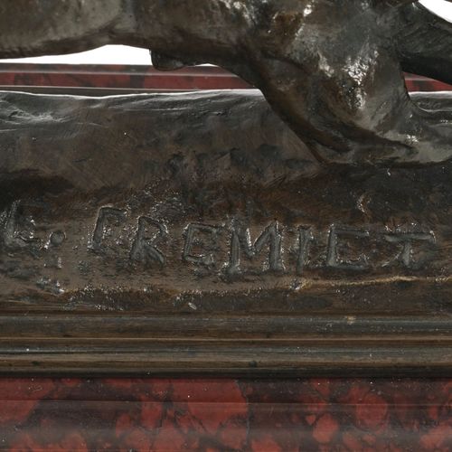 Null Emmanuel Fremiet (1824-1910), Chien s'étirant, bronze à patine brune cuivré&hellip;