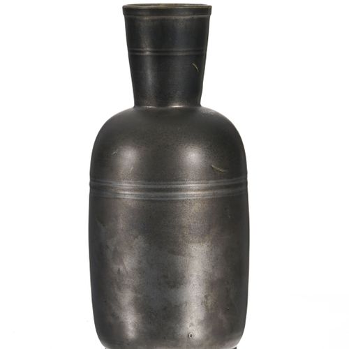 Null Vase en céramique à glaçure noire dans le goût de Bonifas, signé, h. 27,5 c&hellip;