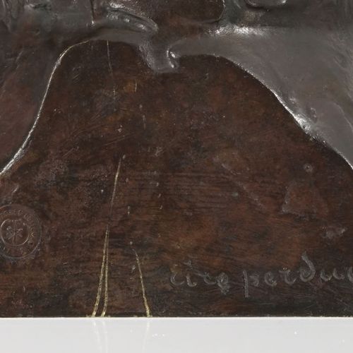 Null Maximilien Fiot (1886-1953), Buste de chien, bronze à patine brune, signé M&hellip;
