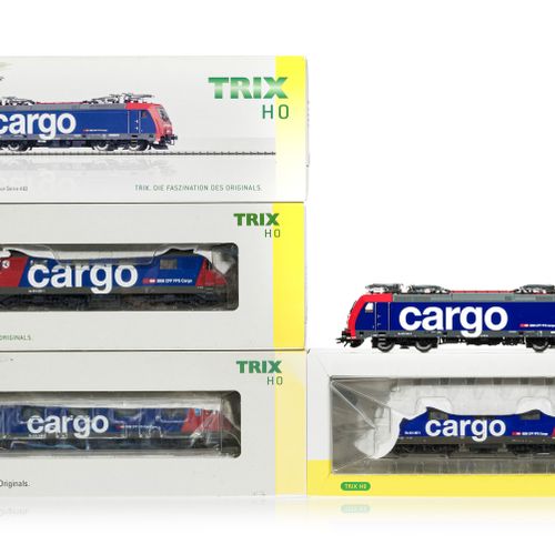 Null TRIX (Allemagne), échelle HO, "CFF CARGO", lot de 4 locomotives : - 1 x sér&hellip;