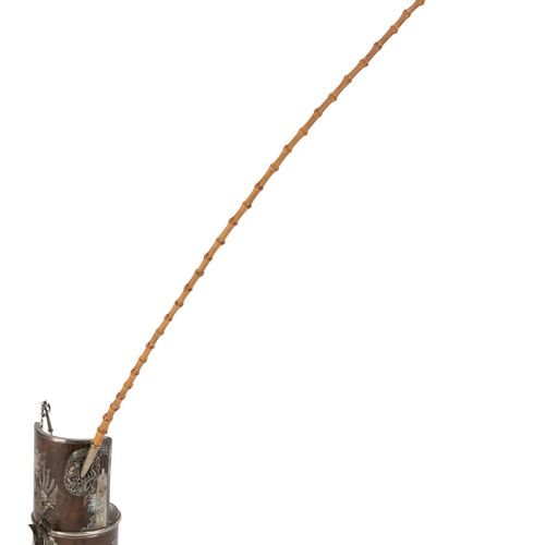 Null Pipe à eau en forme de pot en bois, métal et nacre, Vietnam, XIX-XXe s., dé&hellip;
