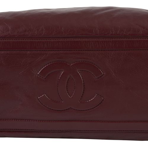 Null Chanel, Coco Cocoon Tasche aus gestepptem bordeauxrotem Leder in Daunenjack&hellip;