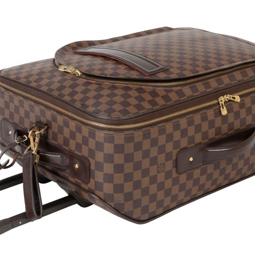 Null Louis Vuitton, valise Pégase en toile enduite damier ébène et cuir marron, &hellip;