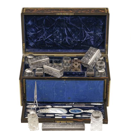 Null Juego de viaje victoriano de plata, nácar y cristal tallado de James Vicker&hellip;