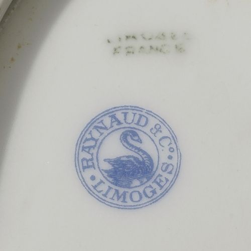Null Service en porcelaine de Limoges, Manufacture Raynaud, modèle à décor polyc&hellip;