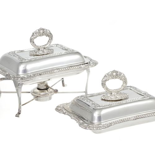 Null Pair of silver plated vegetable stands and stove. Decorated with English ga&hellip;