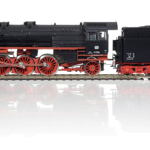 Null Märklin和Märklin - Hamo（德国），HO比例，一套3台德国铁路（DR）蒸汽机车： - 1 x Börsig BR 53 0001黑色&hellip;