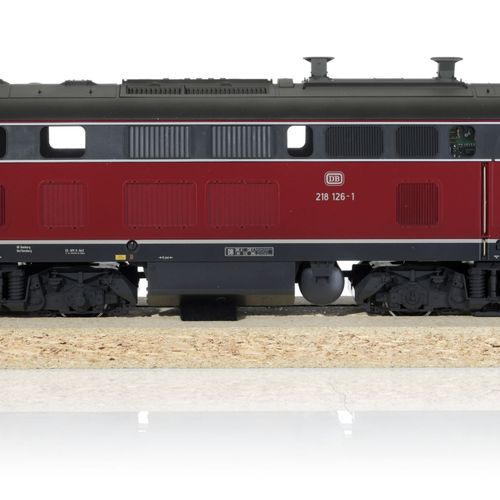 Null Märklin (Allemagne), échelle 1, locomotive type diesel BR 218, finition Deu&hellip;