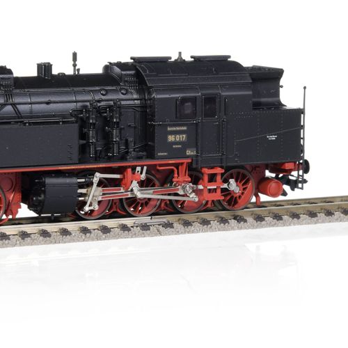 Null Märklin和Märklin - Hamo（德国），HO比例，一套3辆德国蒸汽机车： - 1辆BR 96 Deutsche Reichsbahn黑色&hellip;