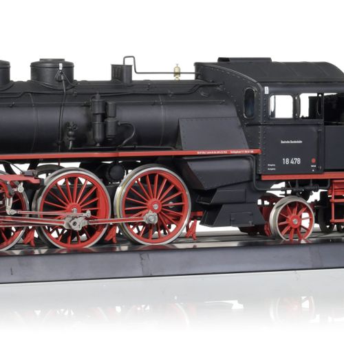 Null Märklin (Germany), scale 1 MAXI, German Federal Railroad steam locomotive t&hellip;