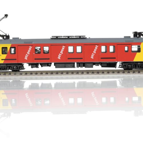 Null Märklin e Märklin - Hamo (Germania), scala HO, set di 4 locomotive elettric&hellip;