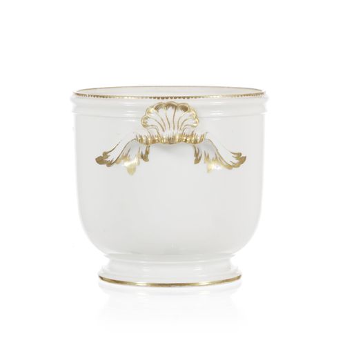 Null Petit rafraîchissoir en porcelaine, marque Sèvres. A décor or, h. 12 cm