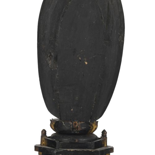 Null Divinité debout, probablement Kannon, sculpture en bois laqué et doré, Japo&hellip;