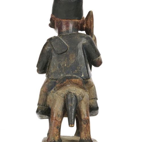 Null Estatua ecuestre yoruba de un jefe tradicional con una lanza en la mano der&hellip;