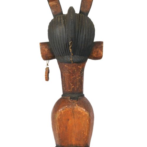 Null Tiyambo crest representing a female bust surmounted by Baga horns, polychro&hellip;