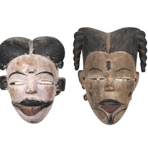 Null Dos pequeñas máscaras ogoni con mandíbulas articuladas y dentadas, madera p&hellip;