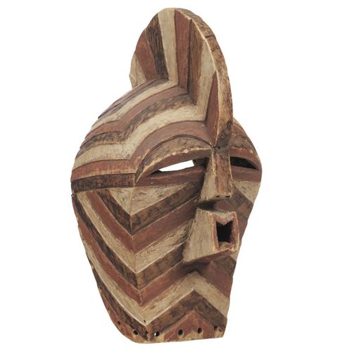 Null Kifwebe Songye面具，嘴角向前突出，有矢状嵴，红色赭石、黑色和米白色多色光木，刚果民主共和国，高。37厘米出处：Gérald和Muriel&hellip;