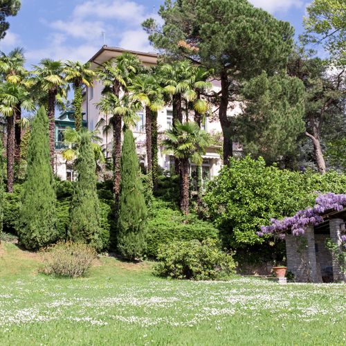 Null VILLA PARADEISOS, VARESE (ITALIE) - Une superbe villa, unique en son genre,&hellip;
