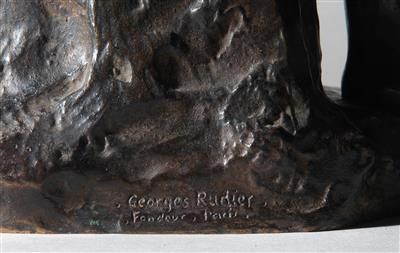 Auguste RODIN 
Faunesse debout-version au rocher simple，构思于1884年，青铜质地，带有绿色的棕色铜锈，&hellip;