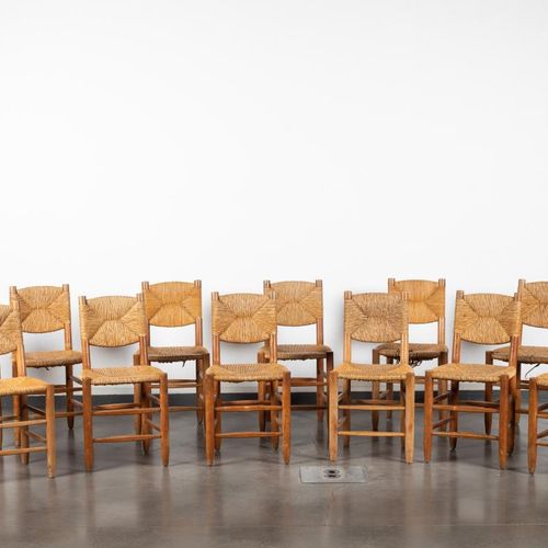 Null 夏洛特-佩里安 1903-1999
12把 "Bauche "椅子，模型创建于1939年。 
实木结构，座椅和椅背为稻草编织。其中3把椅子有稻草意外。&hellip;