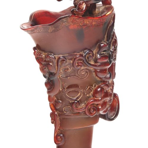 Null CHINE - Vers 1900
Coupe libatoire en corne de buffle, la panse sculptée de &hellip;