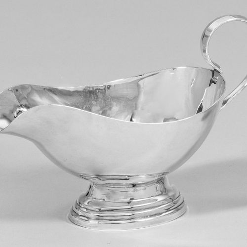 Saucière Silver. Over a profiled stand a bulbous body with a wide rim extending &hellip;
