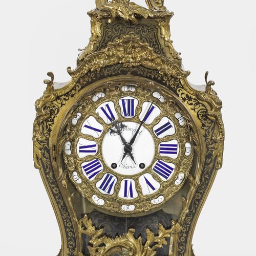 Große Louis XV-Boulle Pendule Surface-covering base of finely ornamented brass a&hellip;