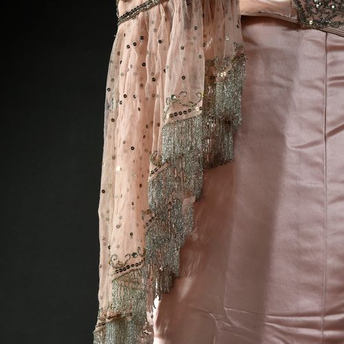 Corsage d'une robe du soir, griffé Worth, fin du XIXe siècle, corsage baleiné en&hellip;