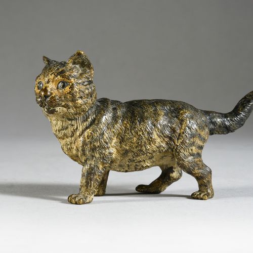 Bronze by Vienne Chaton. Wear to the polychromy. L. : 12 cm