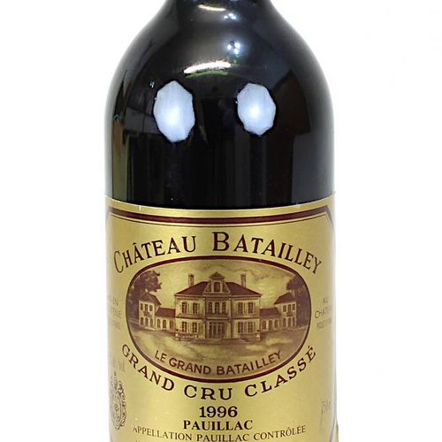 Null Une bouteille de 1996 Château Batailley, Grand Cru Classé Pauillac, Bordeau&hellip;