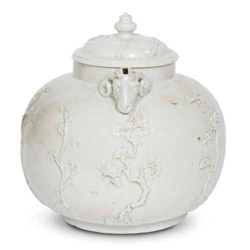Null TEAPOT, SHOWER, MANIFATTURA GINORI, 1745-1750 CIRCA
in porcelain, smooth gl&hellip;