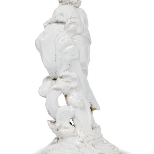 Null FIGURE, DOUCHE, FABRICATION GINORI, 1760 CIRCA
en porcelaine achromatique r&hellip;