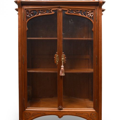 Null Cabinet ; premier tiers du vingtième siècle. 

Bois de pin et ferrures en l&hellip;