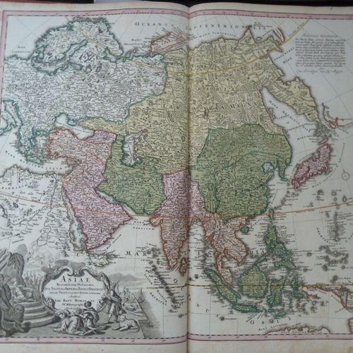 Null Collezione fittizia di 160 mappe della prima metà del XVIII secolo. 3 volum&hellip;