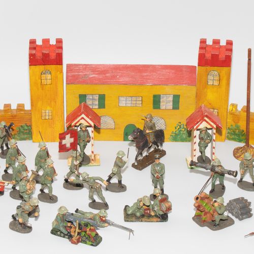 Sammlung Elastolin-Soldaten 德国，约1940年。大众，多色漆。步兵、音乐、救护车和瑞士旗手。高1-11厘米。配有：由多色漆木制成的游&hellip;