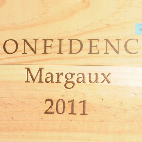 Chateau Confidence 2011. Margaux. Scatola di legno originale. 6 bottiglie.