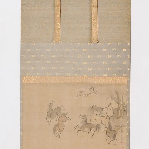 Kano Eiun (–1697), zugeschrieben. 卷轴画。水墨和颜料在丝绸上。签名：卡诺-霍克-艾云。有红色印章，Hôkyo。成群的马。23,&hellip;