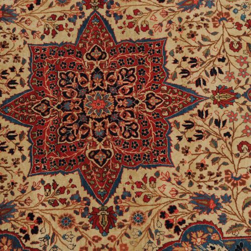 Kashan-Mohtasham Z-Persien, um 1900. Eleganter und sehr fein geknüpfter Teppich.&hellip;