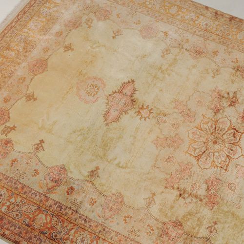 Sivas-Seide Z-Turkey, c. 1960. Pile material pure silk. Pastel carpet. The rare &hellip;