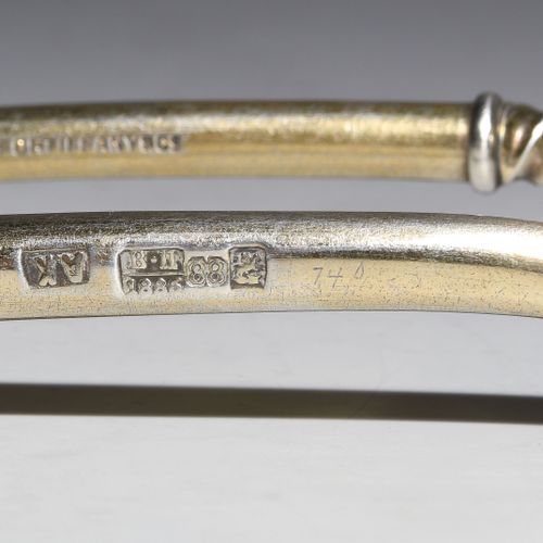 Lot: 2 Zierlöffel, Moskau 1880–1890. Silber vergoldet/ Email. Meistermarke Antip&hellip;