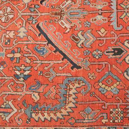 HERIZ NW-Persien, um 1910. Im roten Mittelfeld sind stark stilisierte Blüten, Bl&hellip;