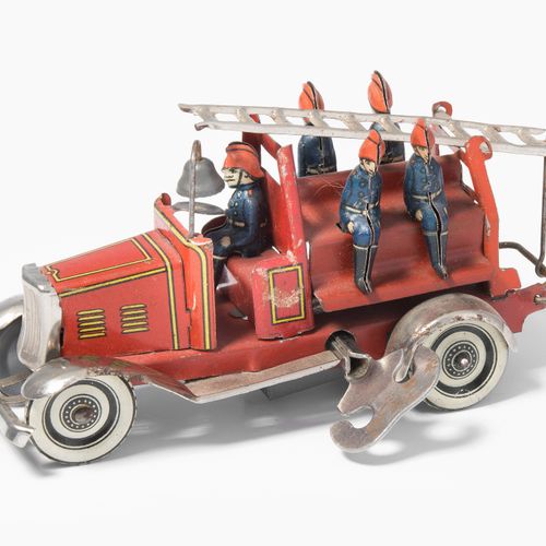(Georg Fischer-)Feuerwehrauto Germany, 1930s. Penny Toy. Tin, lithographed in co&hellip;
