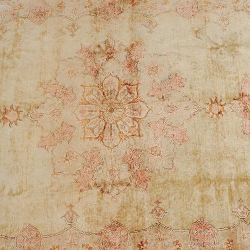 Sivas-Seide Z-Turkey, c. 1960. Pile material pure silk. Pastel carpet. The rare &hellip;