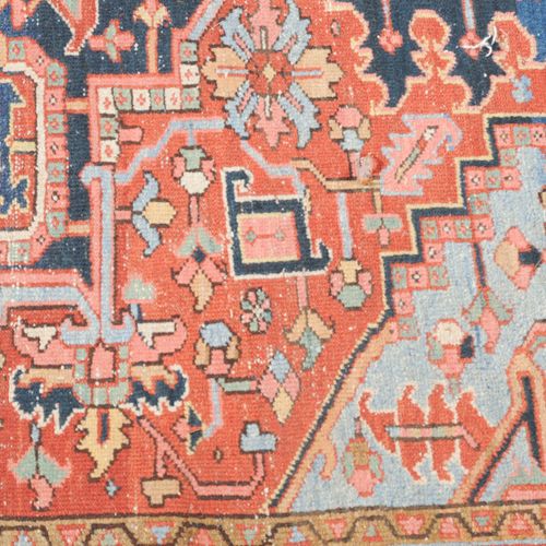 KARAJA Perse du Nord-Ouest, vers 1900. Un magnifique médaillon heriz se trouve d&hellip;
