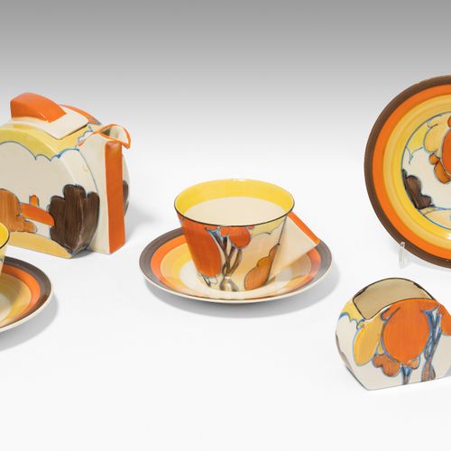 Clarisse Cliff Bizarre" tea service. Newport Pottery, c. 1920-1930. Earthenware,&hellip;